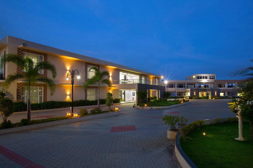professional-banquet-halls-ecr-chennai